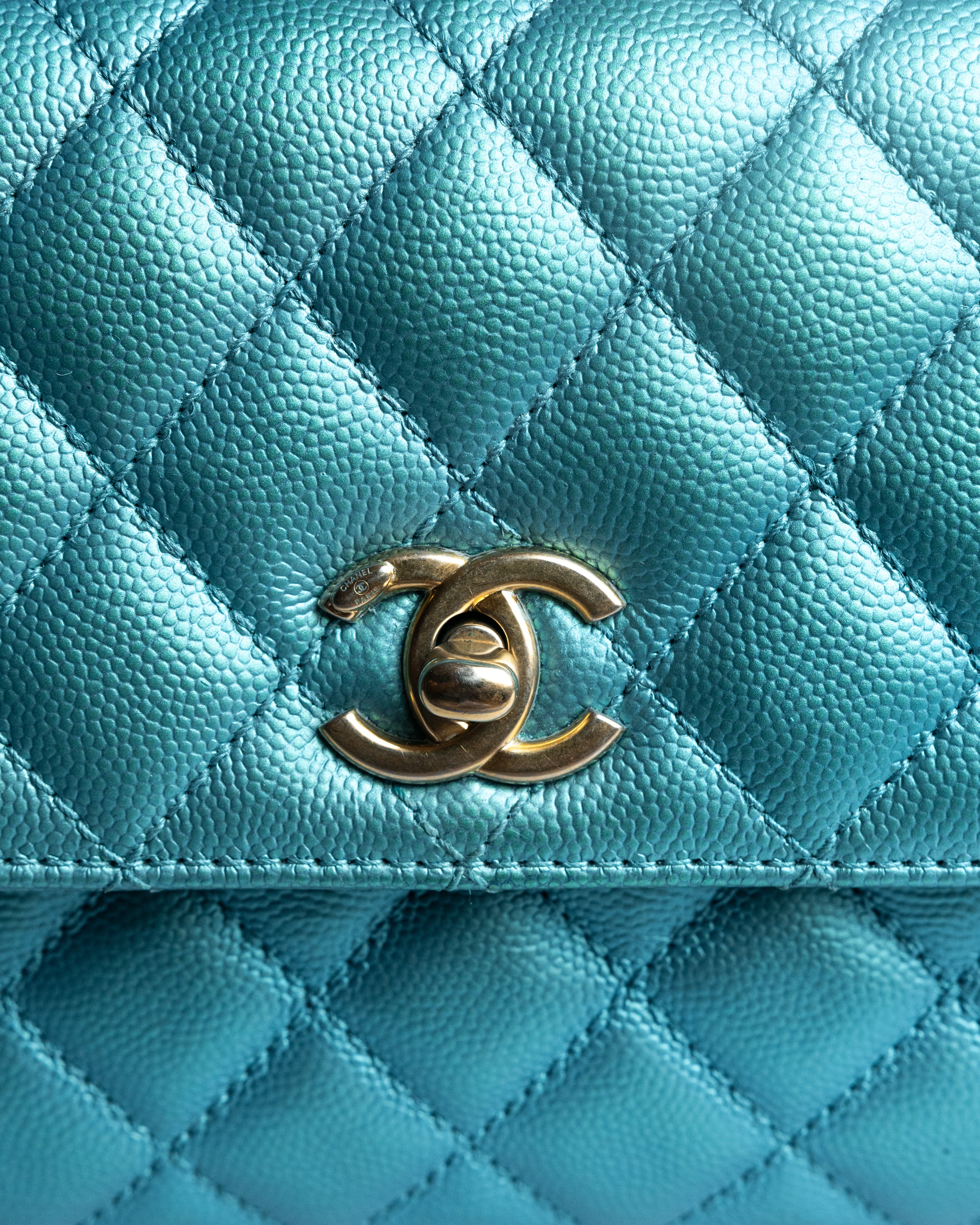 Chanel coco handle small caviar Gold hardware